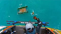 Australien: Rettung nach Nacht auf See