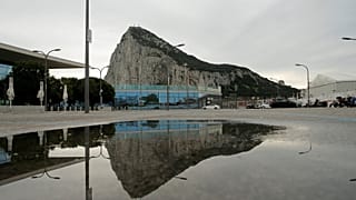 Nem örülnek a gibraltáriak a spanyol kormány beavatkozásának 