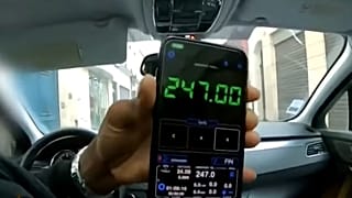سائحان تايلانديان يوقعان بسائق أجرة مزيف احتال عليهما في باريس