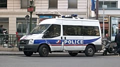 Fransa'da el bombalı gösterici Macron ile görüşme talep etti