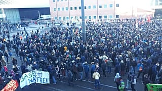 "Basel nazifrei" gegen rechtsextremen Aufmarsch