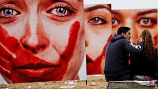 خشونت علیه زنان و سوء استفاده از آن‌ها؛ انواع خشونت  و راه‌های مقابله