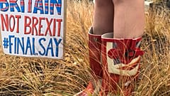 Anti Brexit protesters gathering outside an EU summit in Brussels 