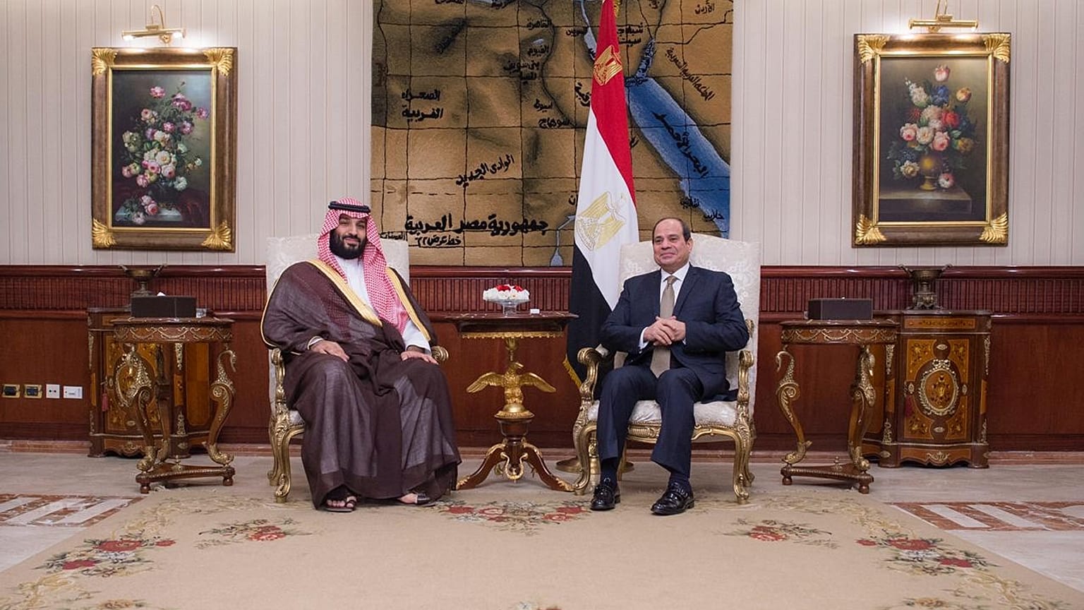 ولي العهد السعودي يصل إلى مصر ثالث محطة بجولته العربية 