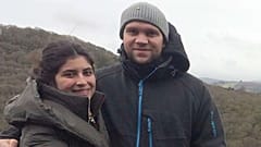 BAE tarafından affedilen İngiliz akademisyen İngiltere'ye ulaştı