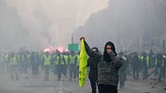 حراك "السترات الصفراء" يصل إلى قلب العاصمة بروكسل