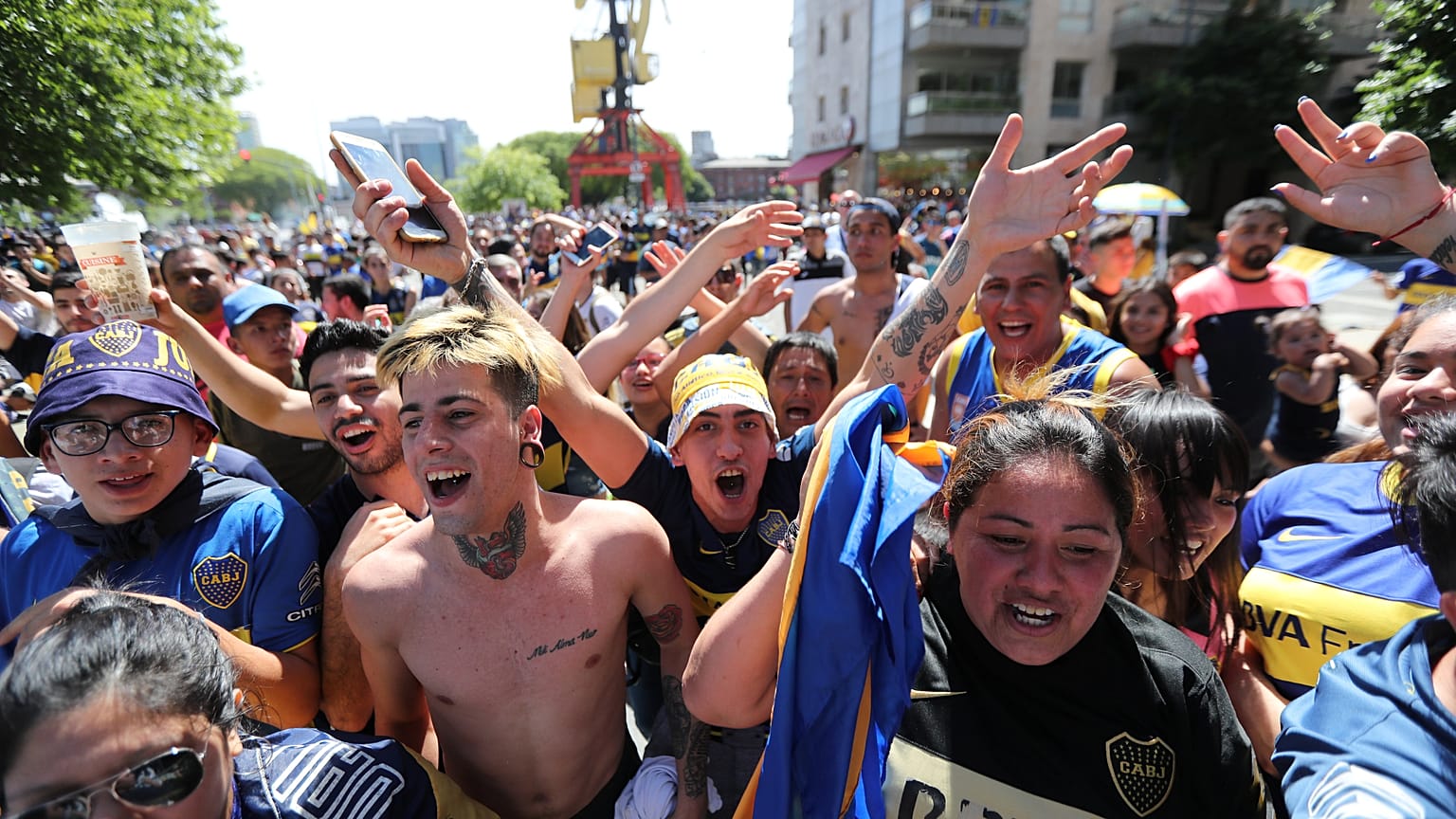 River Plate-Boca Juniors 'tarihi derbisi' Arjantin dışında oynanacak