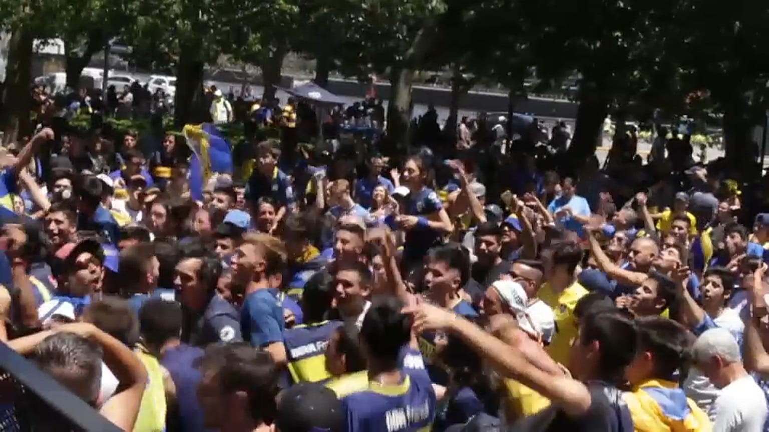 نقل نهائي كأس ليبرتادوريس إلى خارج الأرجنتين 