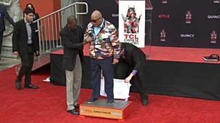 Michael Jackson'ın yapımcısı  Quincy Jones ünlü Çin Tiyatrolarına el izlerini bıraktı