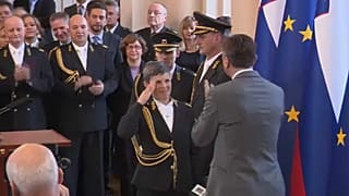 Nő vezeti a szlovén hadsereget
