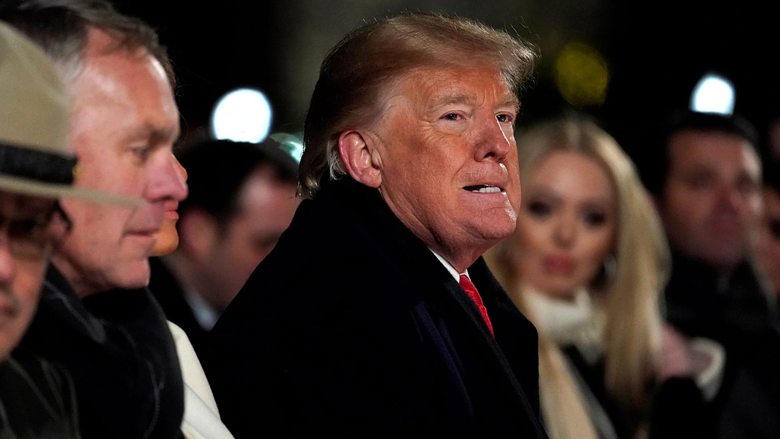 ABD Başkanı Trump muhalifleri 'demir parmaklıkların' arkasına koydu