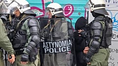 Ένταση στις πορείες μαθητών σε Αθήνα και Θεσσαλονίκη