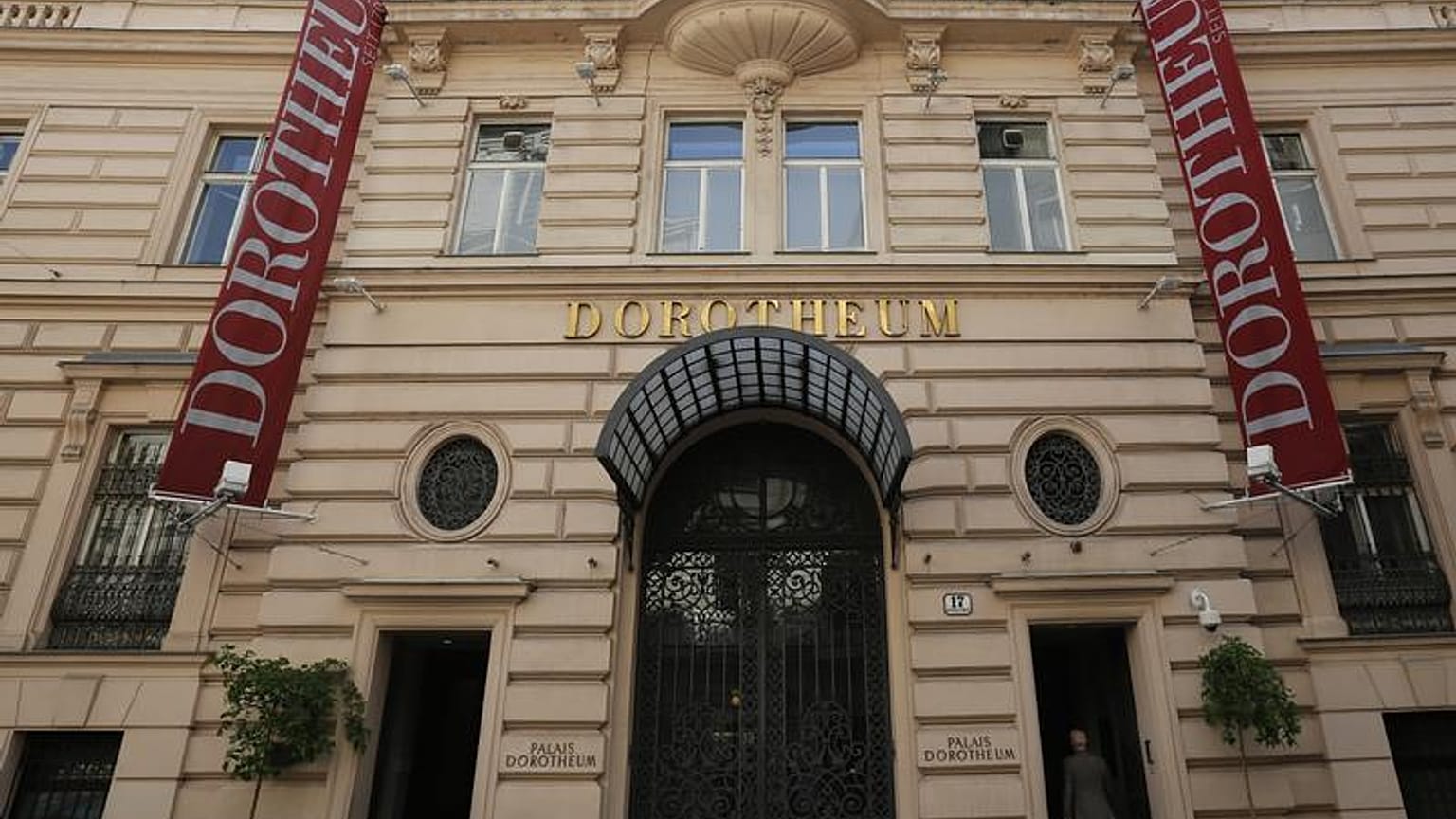В краже Ренуара за 160 тысяч евро подозревают троих мужчин