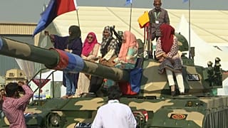 Mostra de armas no Paquistão