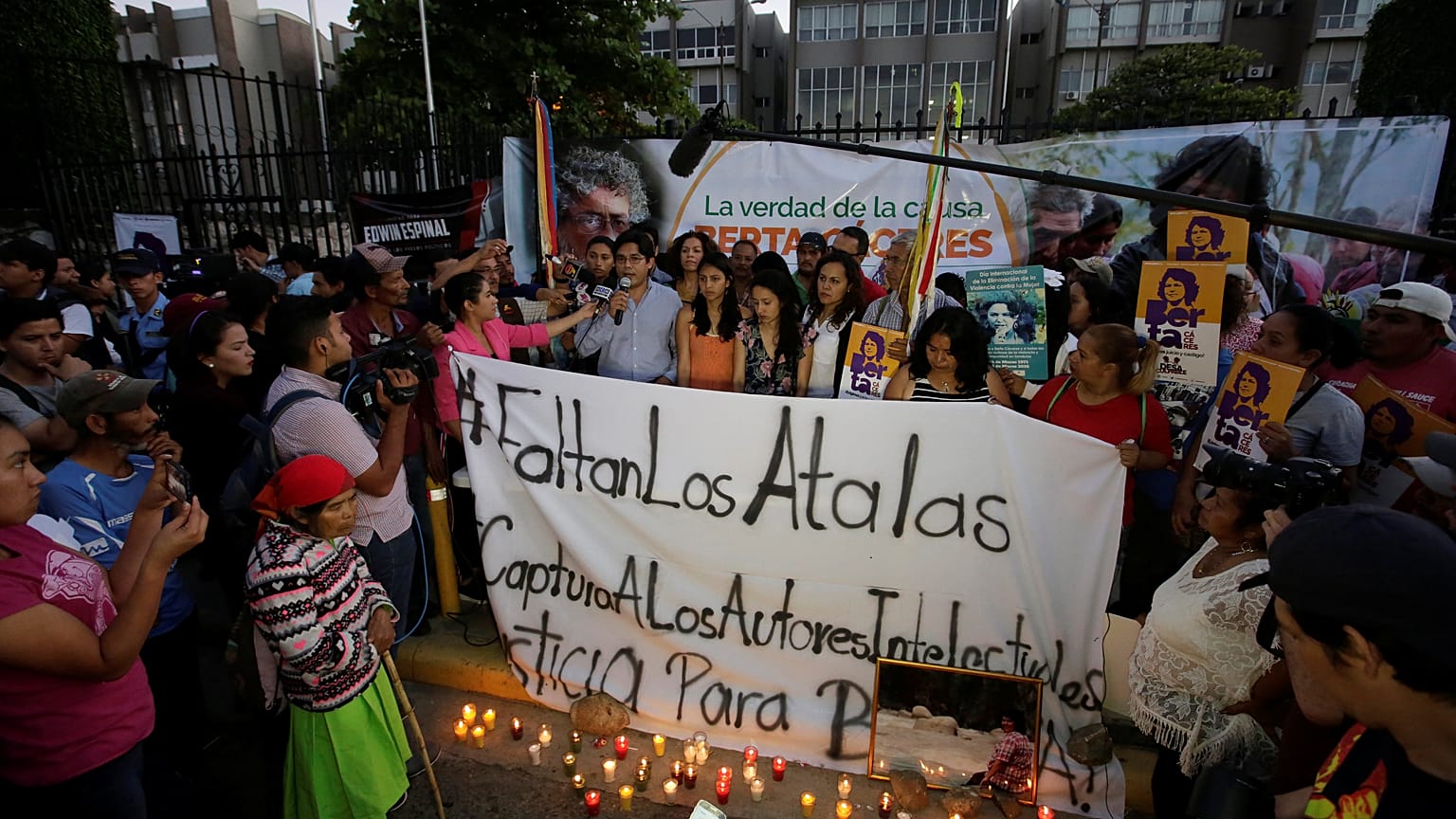Siete condenados por el asesinato de la líder indígena Berta Cáceres