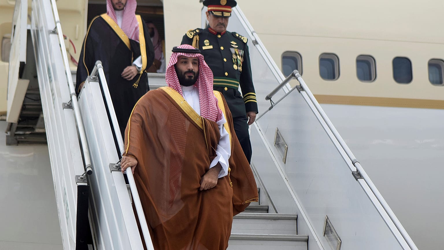 Muhammed bin Selman Arjantin'in başkenti Buenos Aires'e indi