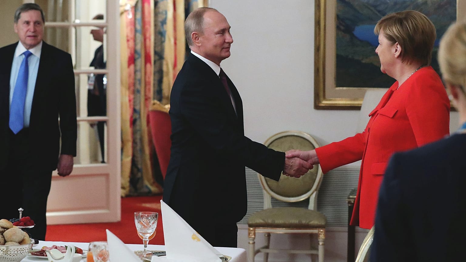 Rusya lideri Vladimir Putin, Almanya Başbakanı Angela Merkel