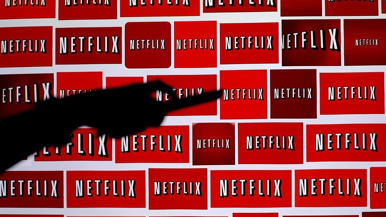 Black Mirror'ın yeni bölümünün aralık ayında yayınlanacağı söylentileri