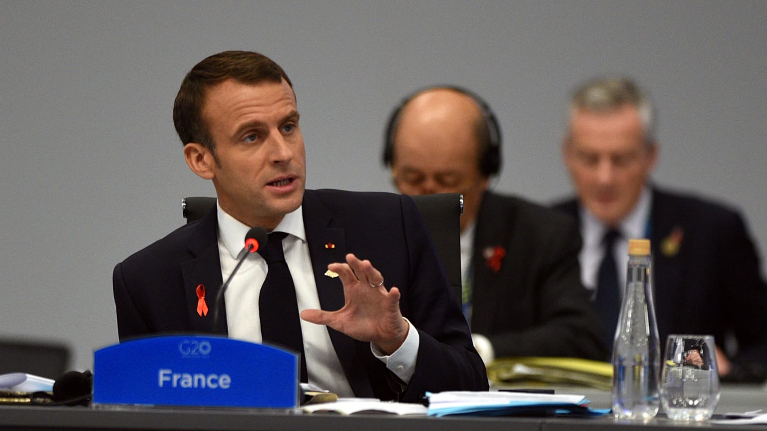 Macron, Muhammed bin Selman ile olan görüşmesinin detaylarını açıkladı