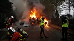 Fotoğraflarla 'Sarı Yelekliler'in Paris protestoları