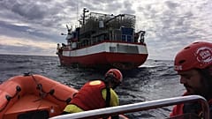 Los 11 migrantes rescatados por el pesquero español serán transferidos a Malta