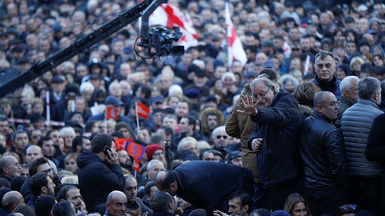 Manifestation monstre en Géorgie contre la fraude après l'élection présidentielle