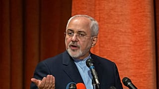 ظریف: آمریکا برای ایجاد بی ثباتی دائمی سلاح‌های پیشرفته در اختیار القاعده و داعش قرار می‌دهد 