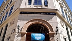 "Ez egy sötét nap a szabadságnak Magyarországon"