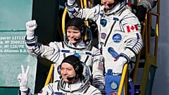Primer lanzamiento con éxito de una nave Soyuz tras el accidente de octubre