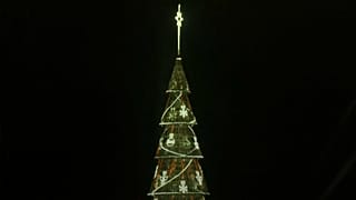 Floating Christmas tree lights up Rio de Janeiro's night sky