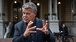 Nem lehet hivatalosan 20 évvel fiatalabb a holland férfi