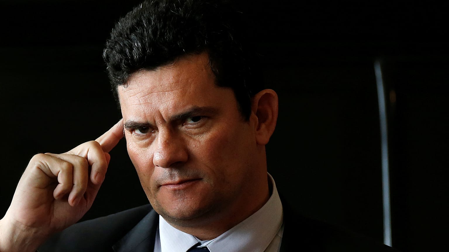 Sergio Moro antes de um reunião com Bolsonaro em Brasília