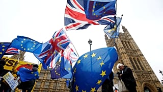 Η Βρετανία μπορεί να σταματήσει το Brexit μονομερώς λέει ανώτατος δικαστής