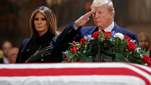 Washington: Trump erweist George H.W. Bush letzte Ehre