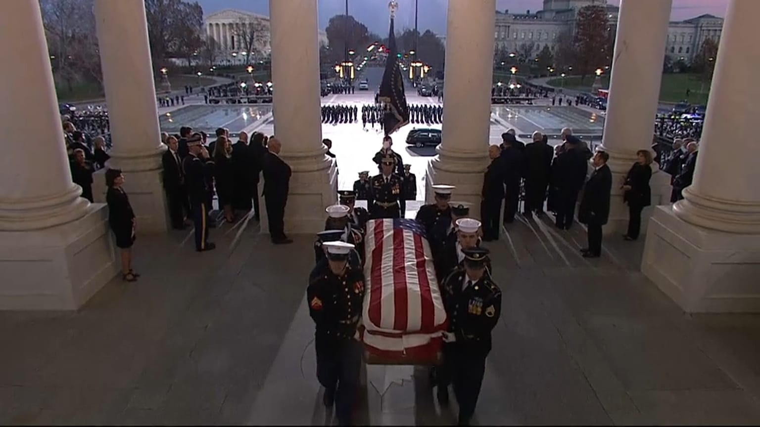 Washington: Kongre binasında Baba Bush'a veda 