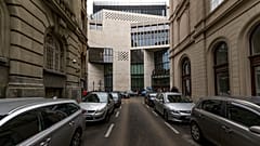 Kártérítési pert indíthat a CEU
