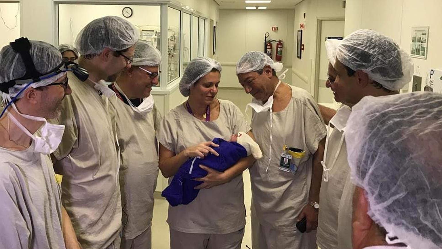 1º bebé após transplante de útero de dadora morta