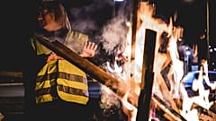 'Gilets jaunes': protests continue in France despite government's fuel tax climbdown
