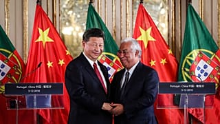 Presidente chinês Xi Jinping e António Costa no Palácio de Queluz