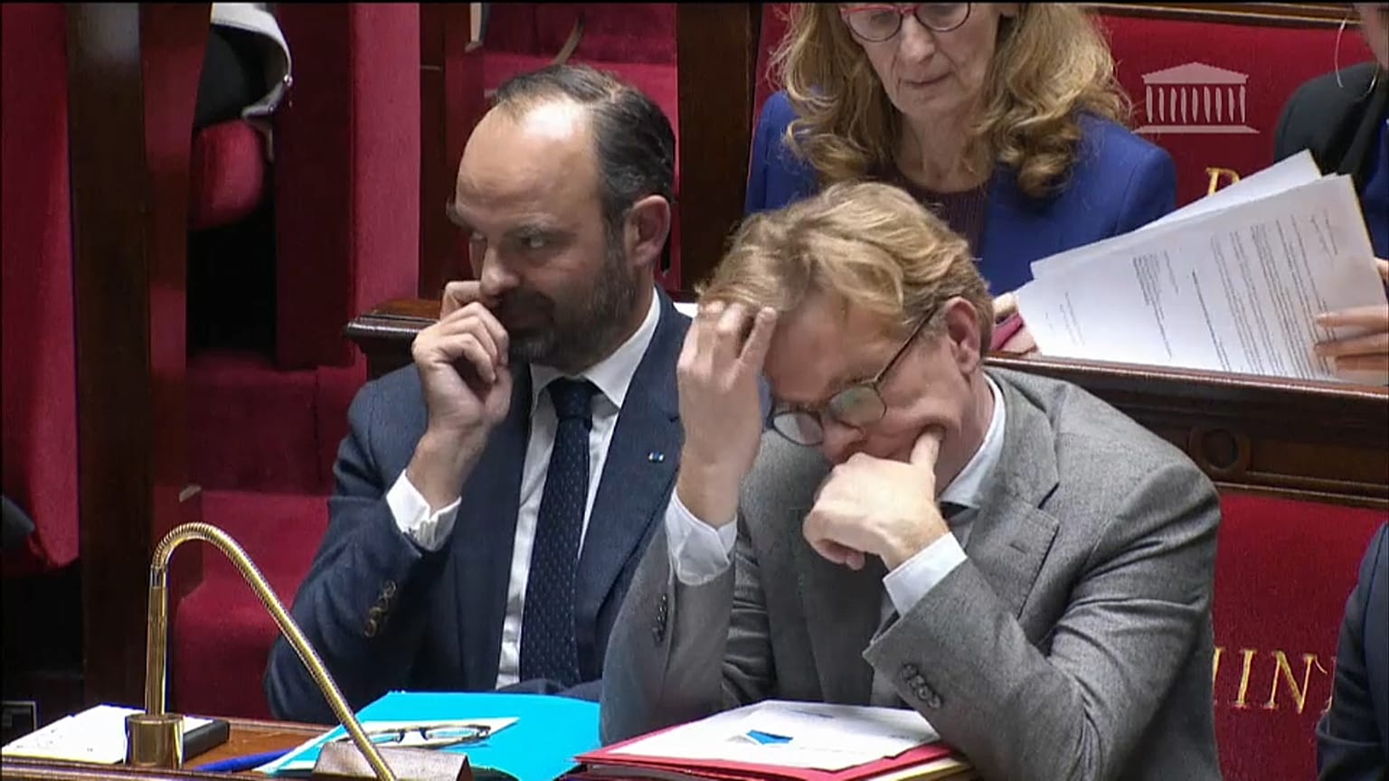 Gilet gialli: Macron annulla l'ecotassa per il 2019