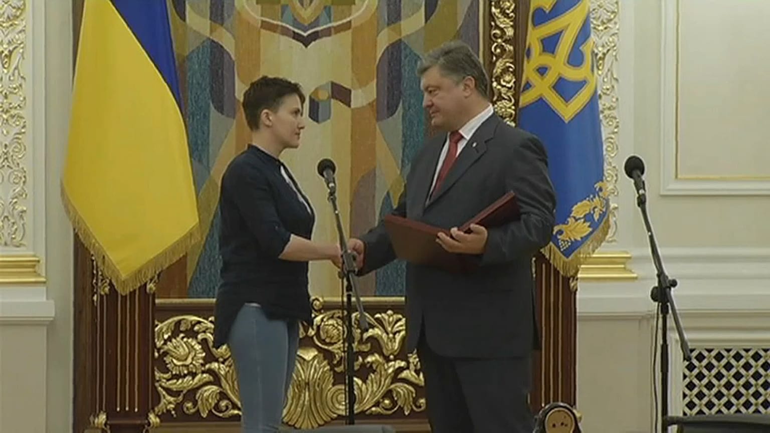 Савченко объявила сухую голодовку