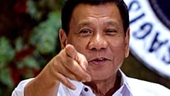 Duterte: Katolik psikoposların hepsi işe yaramaz aptallar, öldürün gitsin 
