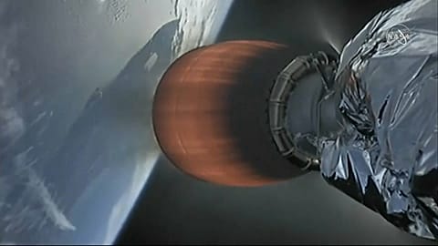 SpaceX ship sends holiday cheer to Space Station
