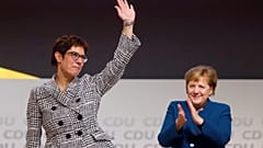 Annegret Kramp-Karrenbauer prend la tête de la CDU