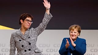 Annegret Kramp-Karrenbauer prend la tête de la CDU