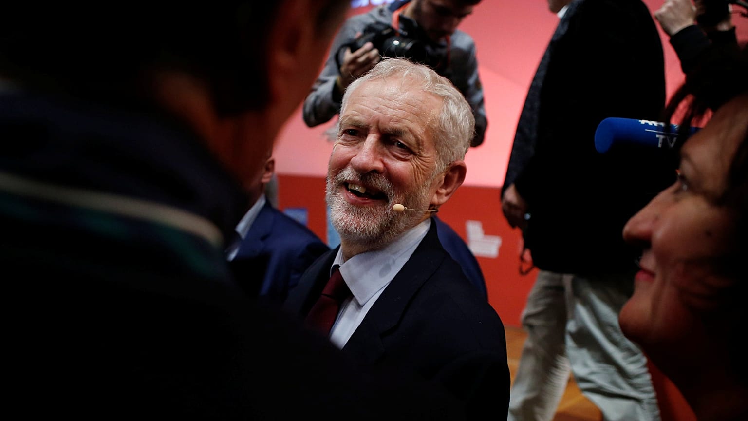 Brexit: Corbyn defende outro plano sem "backstop"
