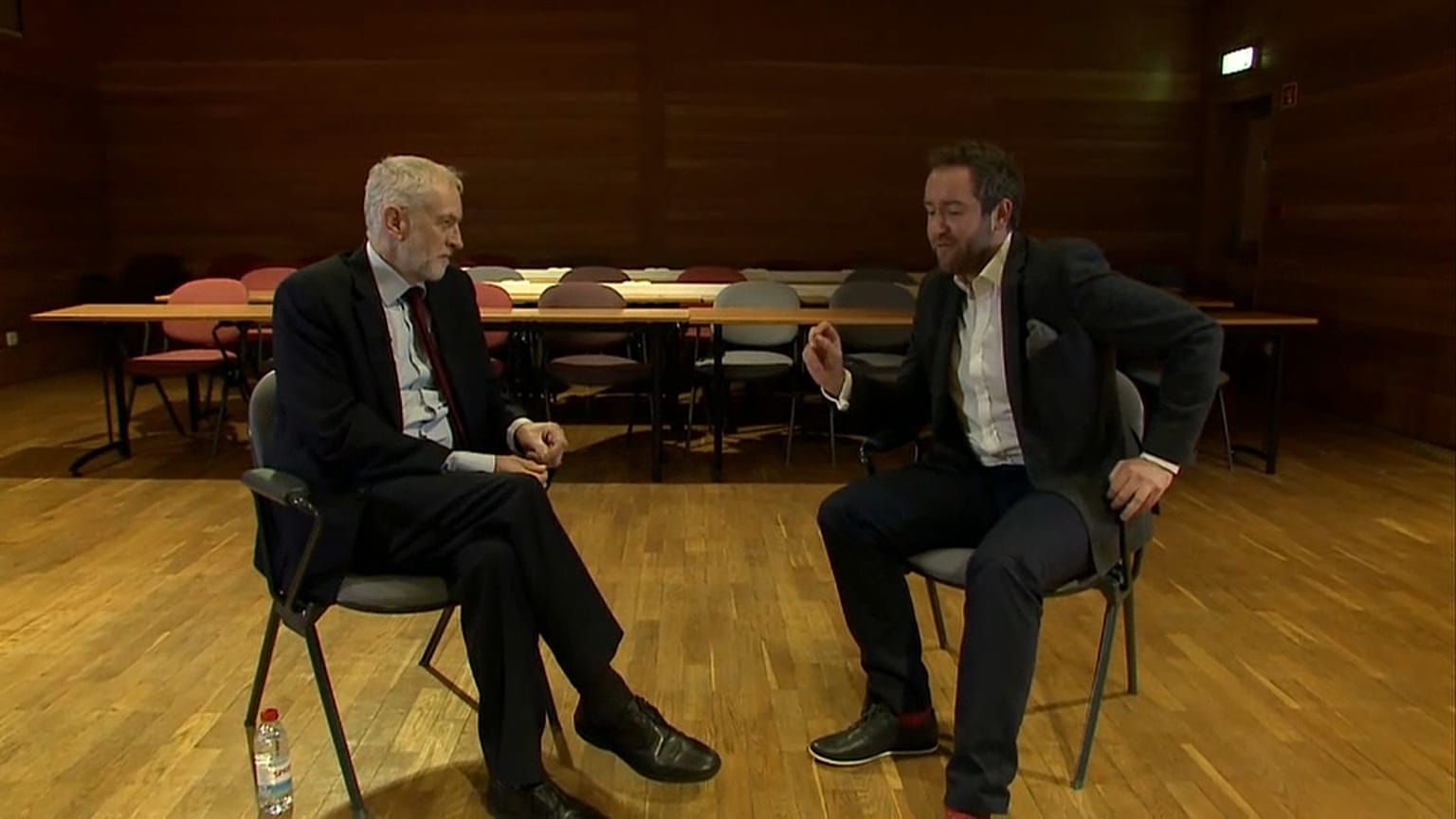 Corbyn a Euronews: "con i Labour niente backstop"