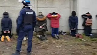 Botrány lett a rendbontó diákok térdepeltetéséből