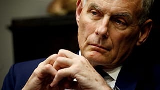Trump'ın özel kalem müdürü John Kelly görevi bırakıyor