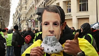 Reportage: Gelbwesten - Randale und "Macron, tritt zurück!"
